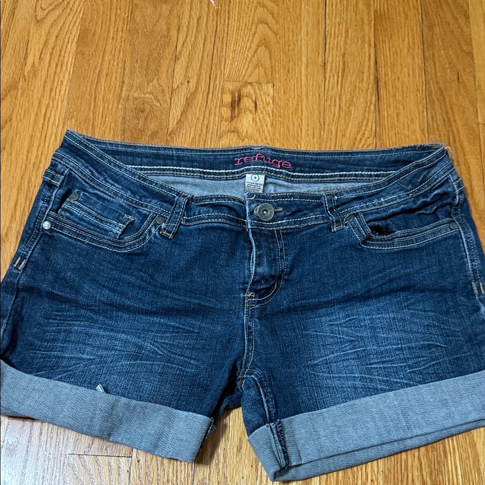 Refuge Women's Jean Shorts - Dark Indigo